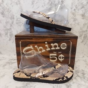 🆕️brand new tory Burch desert roccia sandals